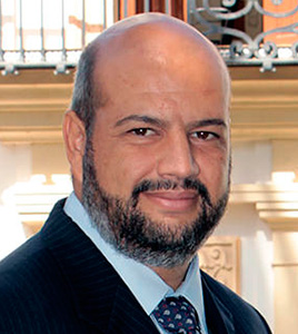 Retrato profesional de Enrique Zarza